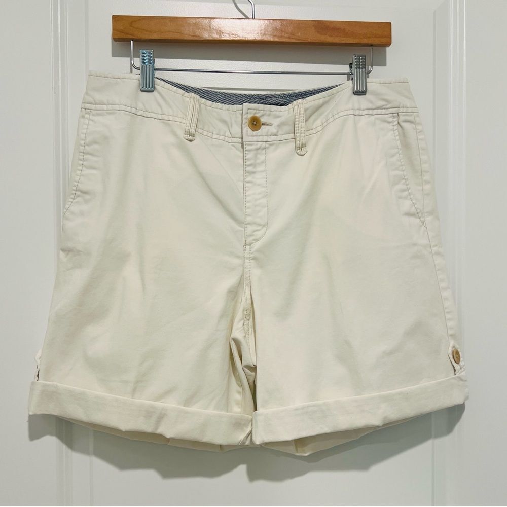 Eddie Bauer Women’s Blakely Fit Khaki Shorts in Size 14 Fold Up Hem Stretch